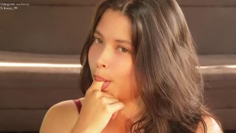 kozzy_ online show from January 31, 8:22 pm