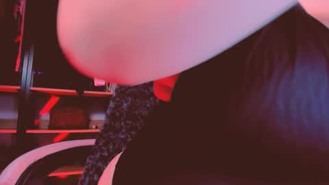 Khloe online show from March 20, 6:07 am