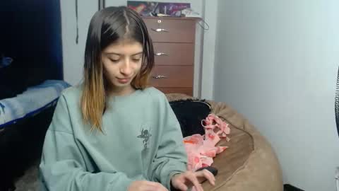 kratos_and_afrodita online show from March 29, 6:53 pm