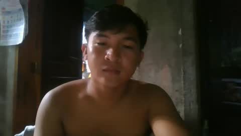 Snapshot of krezikeed chatting on October 24, 7:20 am krezikeed online show from October 24, 7:20 am