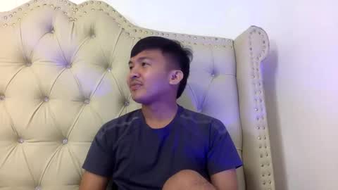 Snapshot of krezikeed chatting on March 11, 9:45 am krezikeed online show from March 11, 9:45 am