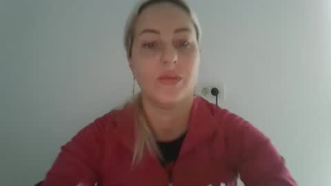 Snapshot of kriss_grace chatting on October 12, 2:20 pm Grace online show from October 12, 2:20 pm