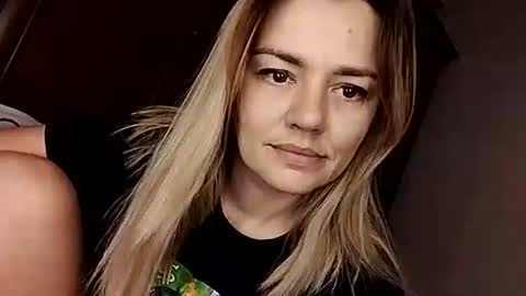 Snapshot of krisssexi chatting on September 17, 1:14 pm KrissSexi online show from September 17, 1:14 pm