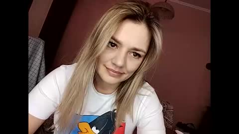 Snapshot of krisssexi chatting on February 18, 11:11 am KrissSexi online show from February 18, 11:11 am