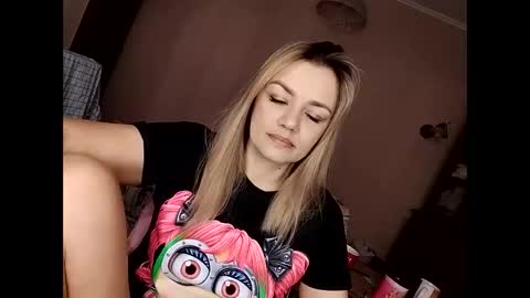 Snapshot of krisssexi chatting on February 18, 4:58 am KrissSexi online show from February 18, 4:58 am