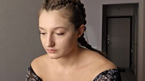 kristandaty online show from February 26, 3:37 pm