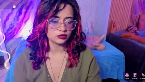 kristen_tay online show from May 13, 3:05 am