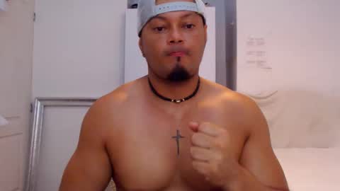 Kristian Mendoza online show from October 15, 10:10 pm