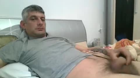 kristijan971161 online show from April 10, 1:22 am