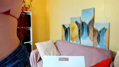 Christina online show from April 3, 12:23 pm