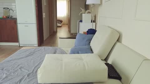 Kristi online show from October 2, 7:51 am