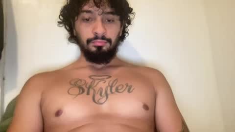 kriswithek online show from December 1, 11:29 pm