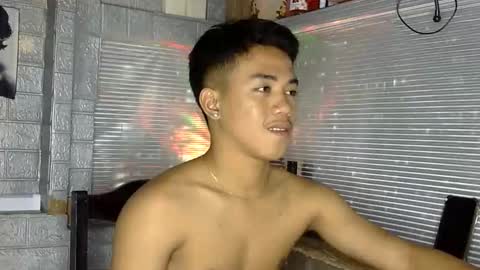 kritthanarkorn online show from February 3, 6:40 am