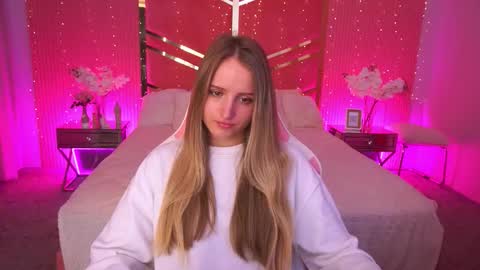 krys_tina online show from March 28, 8:05 am