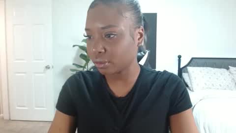 Krystal Blake online show from February 24, 11:13 am