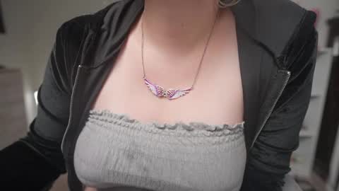 Snapshot of krystalsyxx chatting on September 29, 11:26 pm Krystal Syx online show from September 29, 11:26 pm