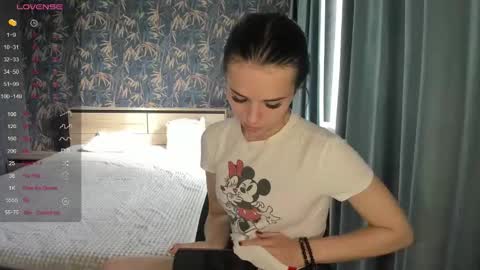 Snapshot of kseni_a chatting on October 4, 10:35 am Ksenia online show from October 4, 10:35 am