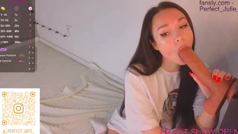  MY NAME IS JULIA  TO SEE MORE 18 CONTENT YOU CAN SUBSCRIBE TO  FANSLY -  online show from February 17, 8:19 am