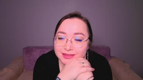 kyeacloser online show from April 4, 1:45 am