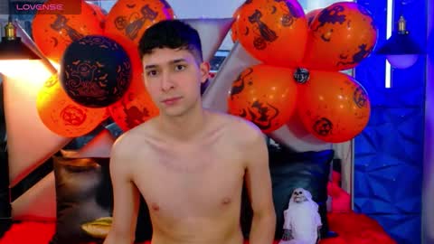 Snapshot of kygo_williams chatting on October 22, 4:41 pm Kygo online show from October 22, 4:41 pm