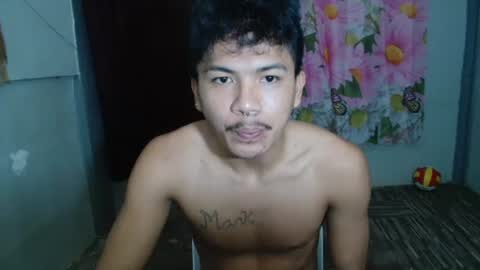 kyle_lourence online show from June 11, 12:25 pm