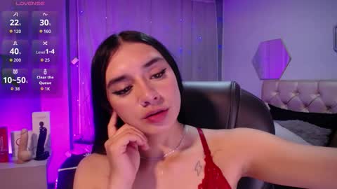 Snapshot of kylie_golden chatting on October 23, 1:34 pm Kylie Myers online show from October 23, 1:34 pm