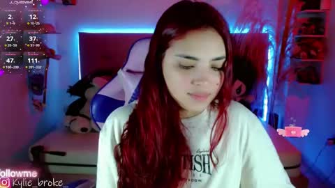 Snapshot of kylie_hottt_ chatting on October 6, 11:55 pm k ylie online show from October 6, 11:55 pm