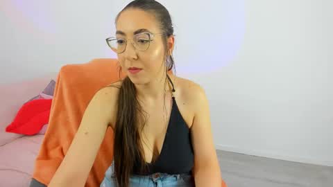 Kylie online show from October 6, 7:20 pm