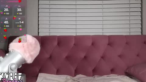 Kylie Boudoir online show from February 18, 5:20 am