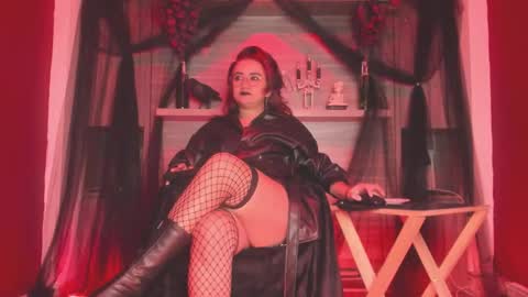 K Y L I E online show from January 13, 8:05 pm