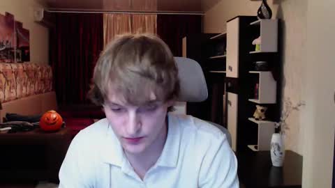 l1onkennedy online show from October 30, 9:48 pm