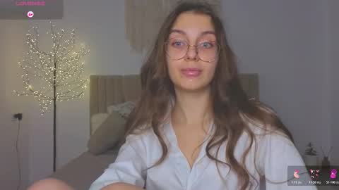 Margo  online show from November 29, 3:30 pm