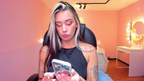 T A T I A N A online show from May 20, 11:38 am
