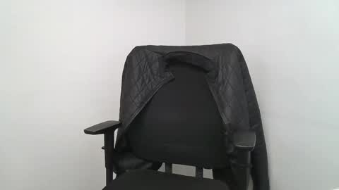 labelette007 online show from March 26, 9:03 am