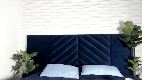 labrinthteasing online show from November 14, 1:13 pm