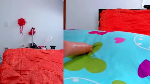 LACI LOST online show from February 25, 5:27 pm