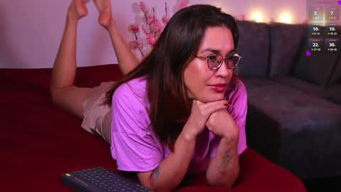 Kathie  Dicky    online show from January 9, 2:44 pm