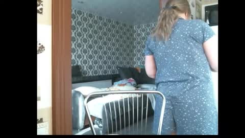 lady cute cat29 online show from February 11, 6:28 am