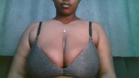 lady_dearra online show from February 27, 4:27 am