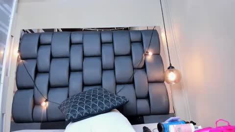 LADY  online show from September 21, 2:59 am