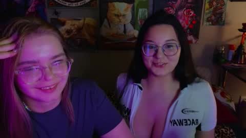 Snapshot of lady_lucky_love chatting on October 8, 6:58 pm KENDALL NATHANPVT IS OPEN online show from October 8, 6:58 pm