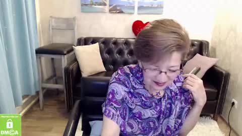 Diana online show from December 18, 5:30 pm