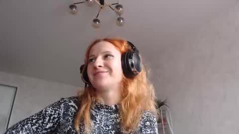 Sima Ladybigsmile online show from November 7, 6:27 am