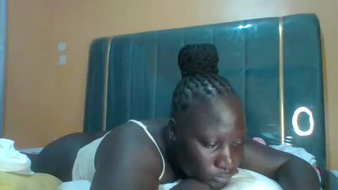 lindah32 online show from February 16, 11:25 pm