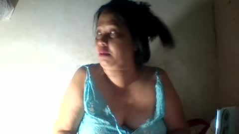 ladyjelyn69 online show from June 18, 12:10 pm