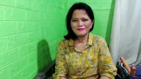 Snapshot of ladymama790730 chatting on January 10, 12:15 pm ladymama790730 online show from January 10, 12:15 pm