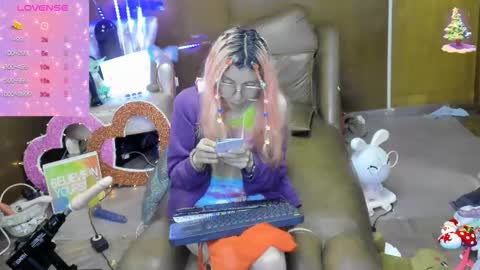 Skinnygirl online show from October 10, 1:55 am