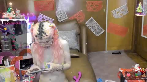 Skinnygirl online show from February 13, 3:39 am