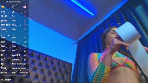 Camila online show from December 3, 6:25 am