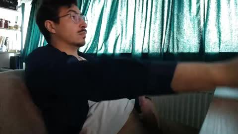 lailaiahr online show from April 12, 1:48 pm